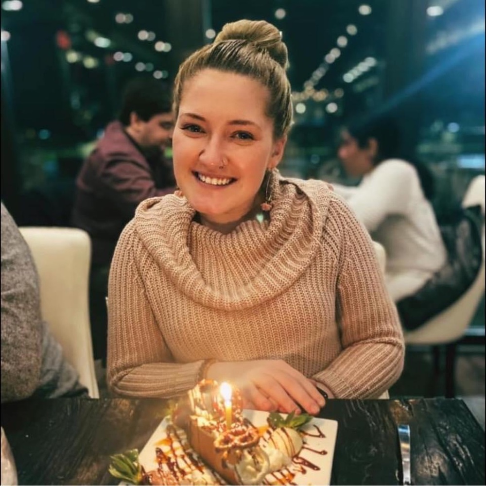 Meet your Posher, Andriana